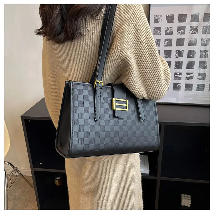 Large Capacity Brown White Textured Shoulder Bag for Women — feature 53