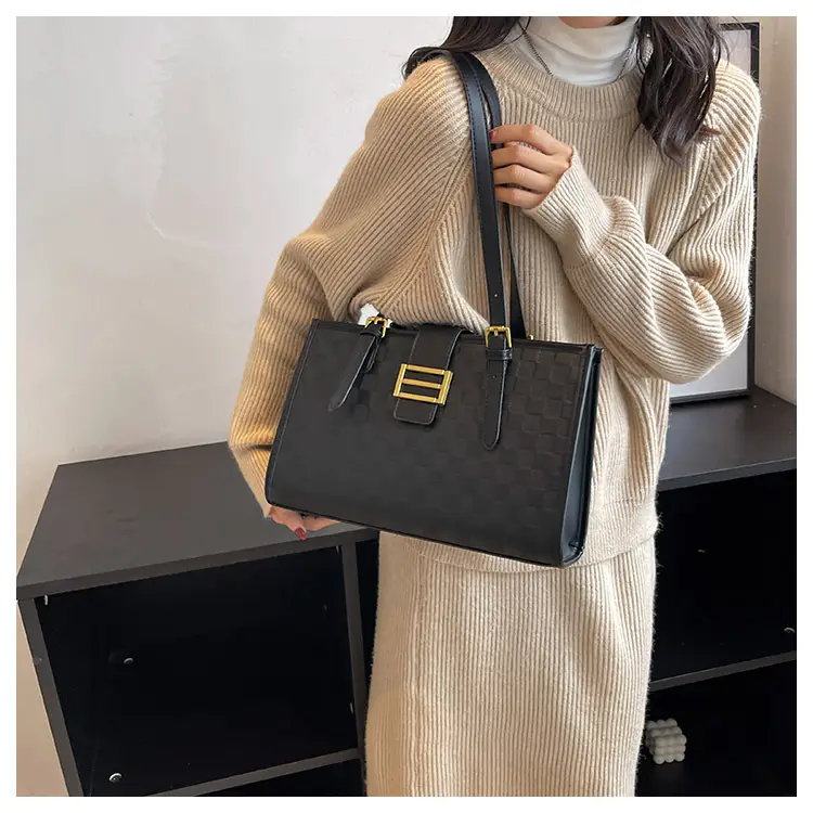 Large Capacity Brown White Textured Shoulder Bag for Women — feature 54