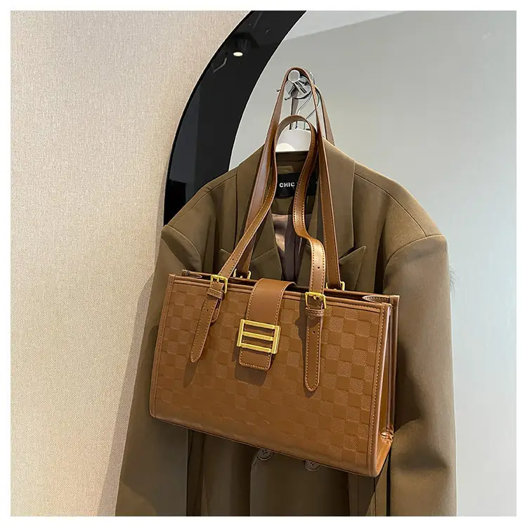 Large Capacity Brown White Textured Shoulder Bag for Women — feature 61