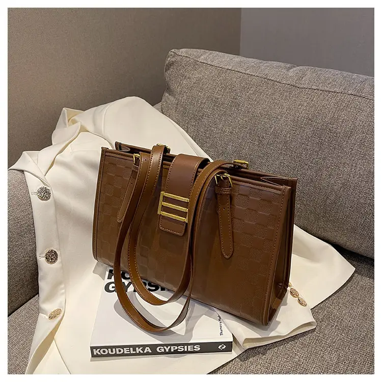Large Capacity Brown White Textured Shoulder Bag for Women — feature 62