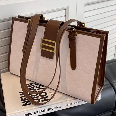 Large Capacity Brown White Textured Shoulder Bag for Women - Image 3