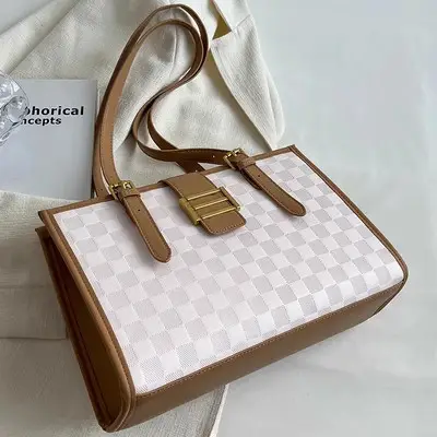 Large Capacity Brown White Textured Shoulder Bag for Women - Image 4