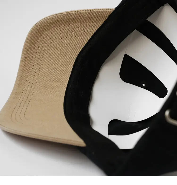 Black Korean Style Peaked Cap with Silver Buckle — feature 11