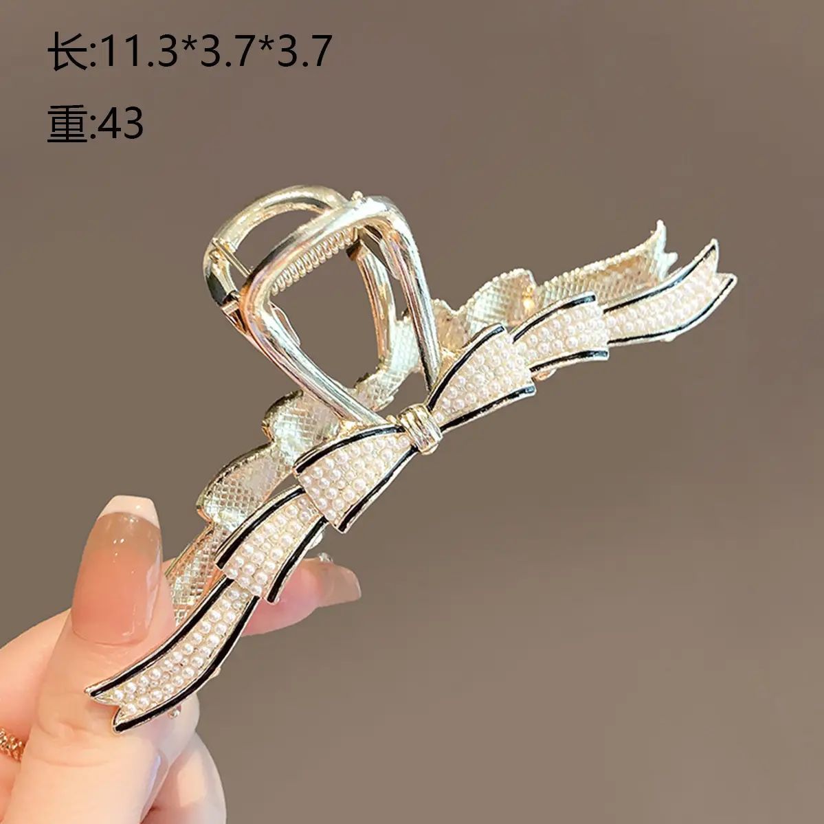 Korean Style Shark Clip Hairpin with Rhinestone Design - Image 6