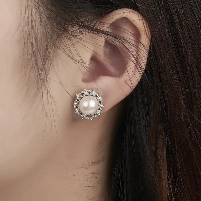 French Retro Pearl Earrings with Small Stars - Image 3