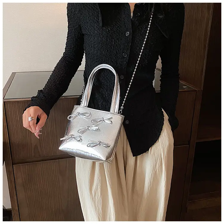 Silver Chain Shoulder Messenger Bag for Women — feature 8