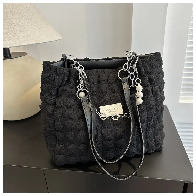 White Pleated Shoulder Bag for Women Large Capacity Summer 2026 - Image 4