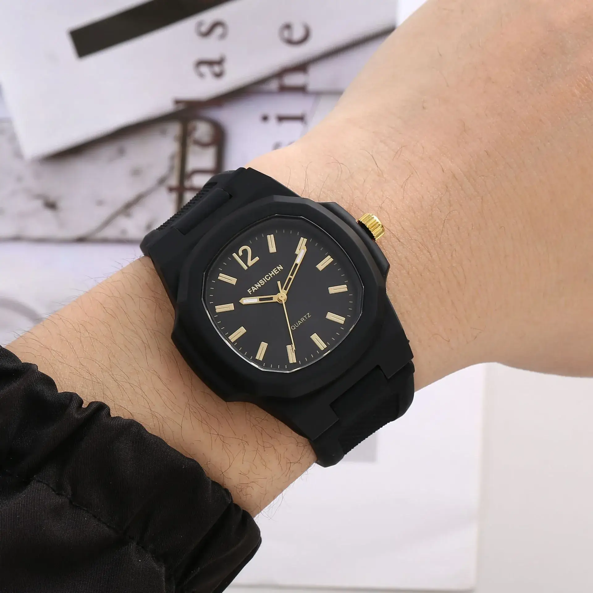 Men's Quartz Watch Black Silicone 38mm Fashion Casual - Image 5
