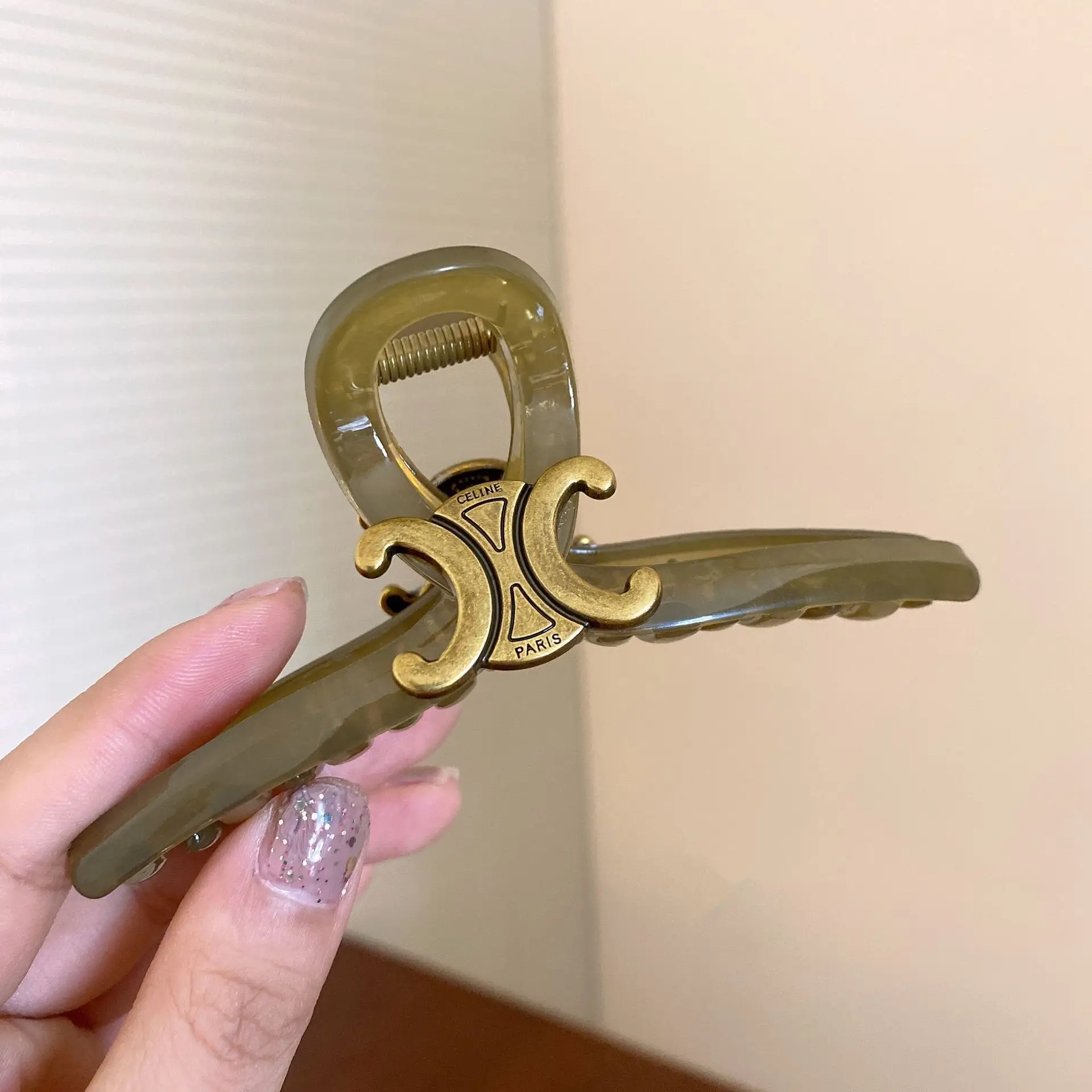 Women's French Vintage Arc de Triomphe Hair Clip