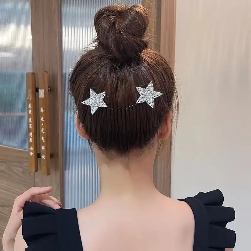 Star-shaped Hair Comb with Rhinestone Accents — feature 1