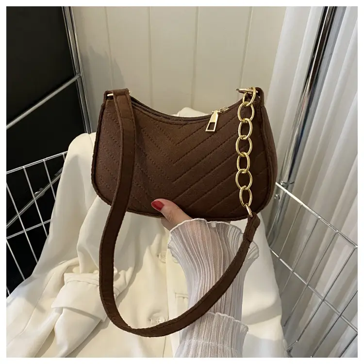 Women's Retro Quilted Shoulder Bag Cream Beige Chain — feature 34