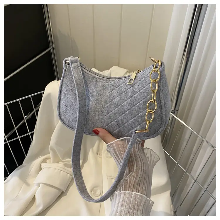 Women's Retro Quilted Shoulder Bag Cream Beige Chain — feature 37