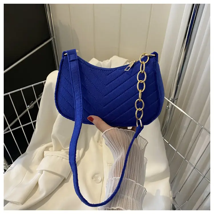 Women's Retro Quilted Shoulder Bag Cream Beige Chain — feature 39
