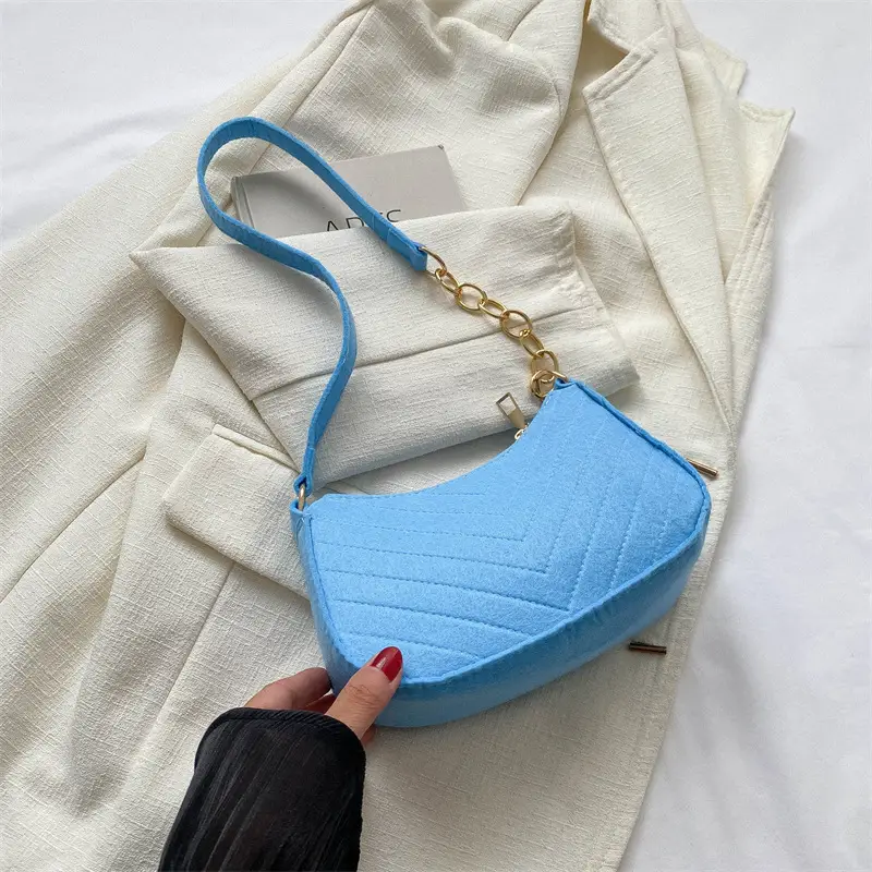 Women's Retro Quilted Shoulder Bag Cream Beige Chain - Image 4