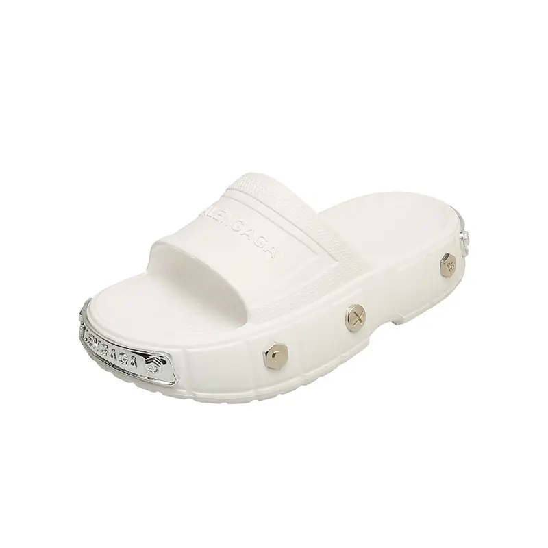 Internet celebrity slippers metal heightened platform Paris hole shoes women's summer 2023 Summer new breathable outerwear sandals - Image 4