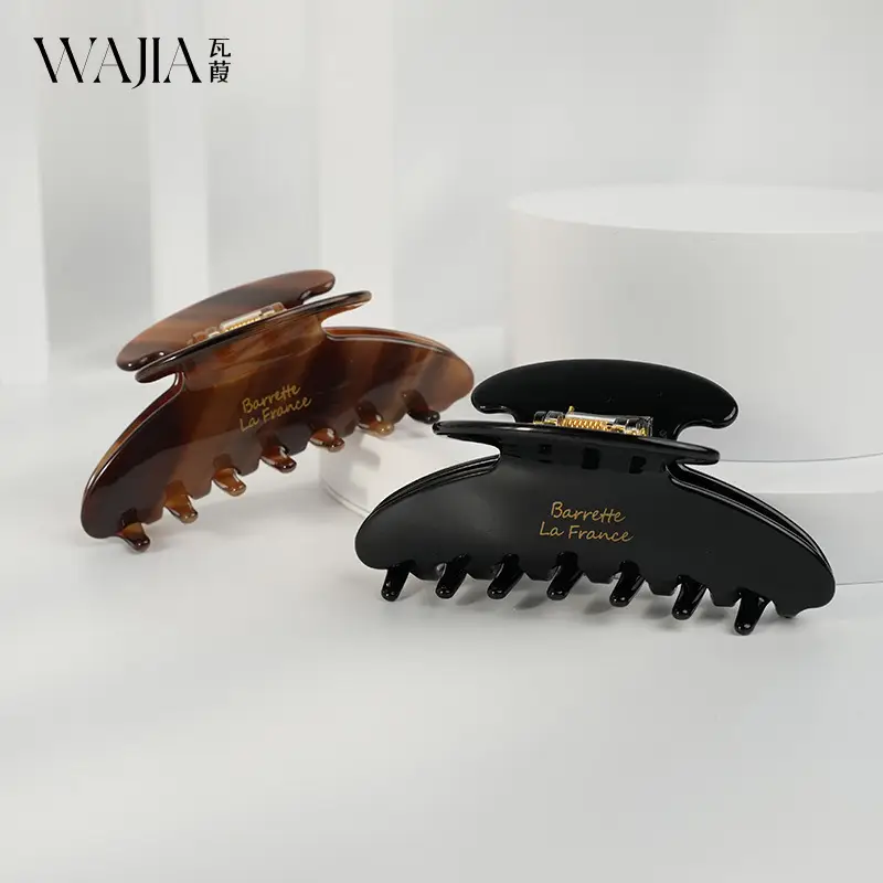 Vintage Shark Hair Clip for Women - Image 7