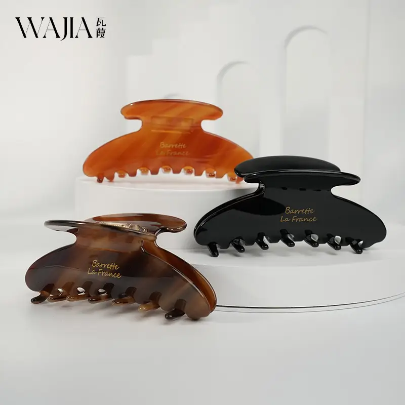 Vintage Shark Hair Clip for Women — feature 3