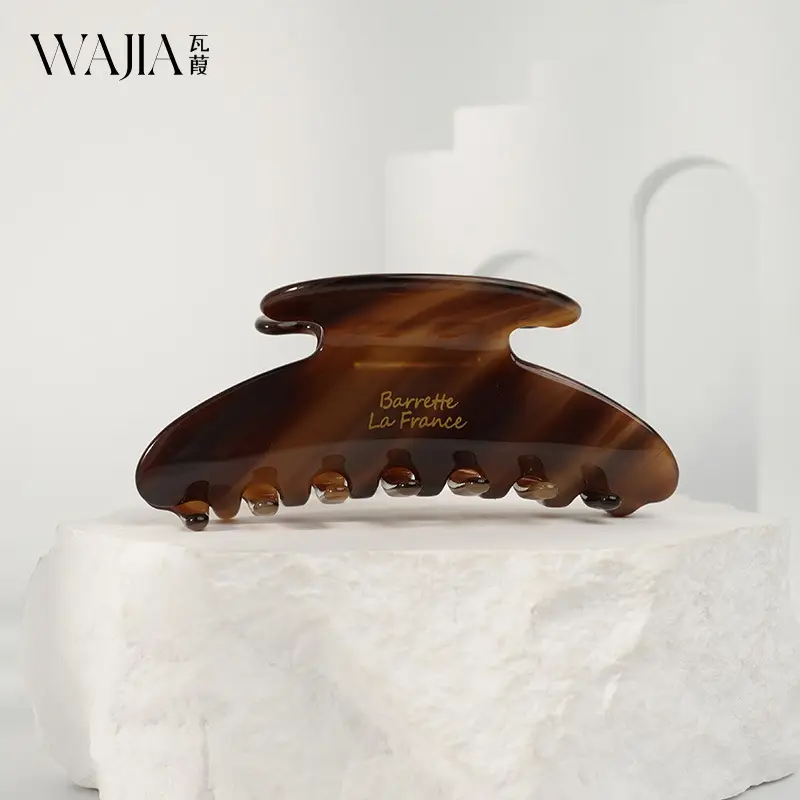 Vintage Shark Hair Clip for Women — feature 7