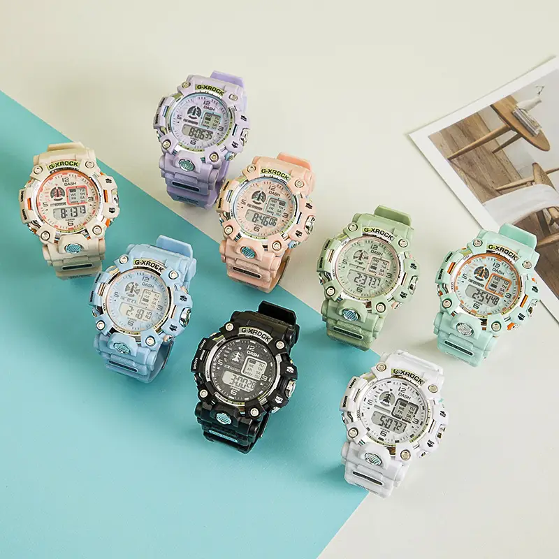 Luminous Digital Watch for Men Women Sports Waterproof — feature 6