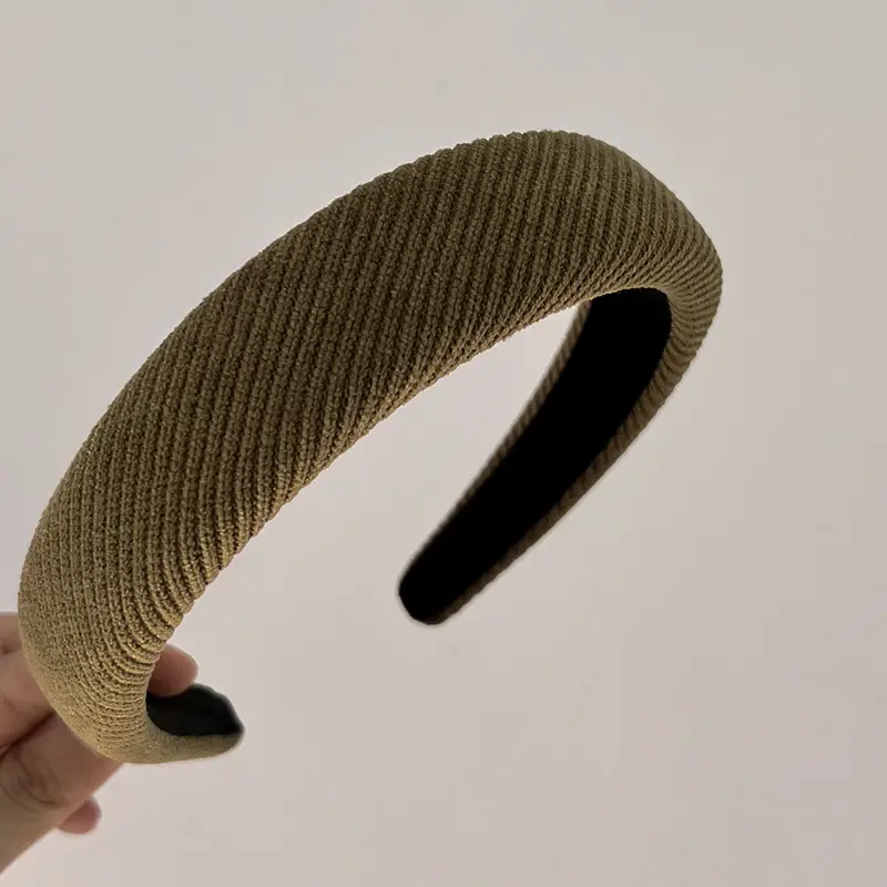 Black Ribbed Headband with Wide Edge for Hair Styling - Image 4