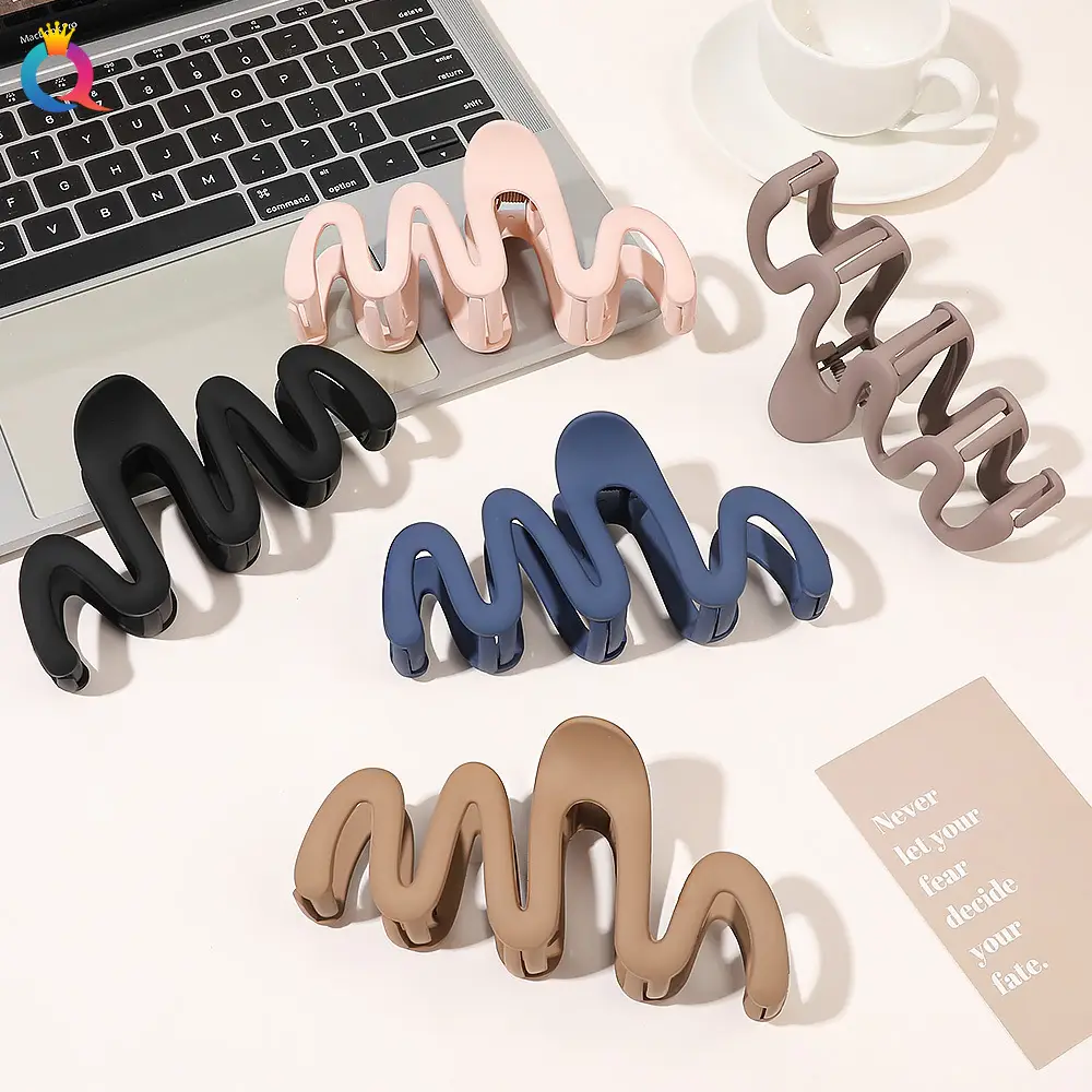 Black Wave Hair Clip for Volume & Multi-Use Hair Accessories — feature 21
