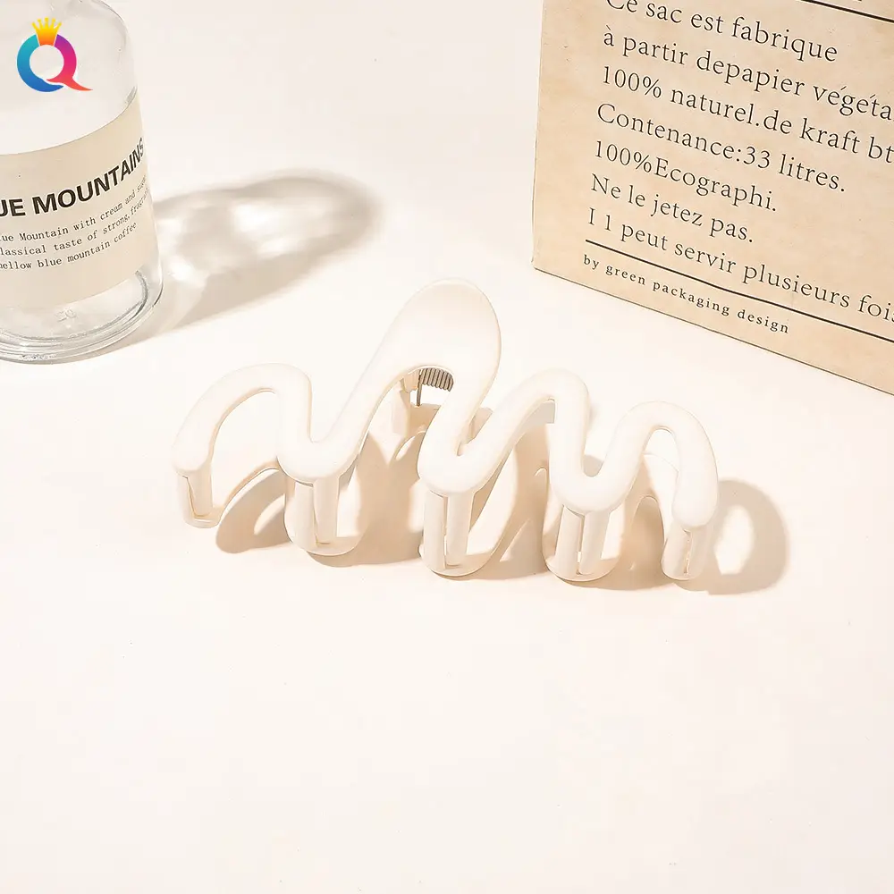 Black Wave Hair Clip for Volume & Multi-Use Hair Accessories