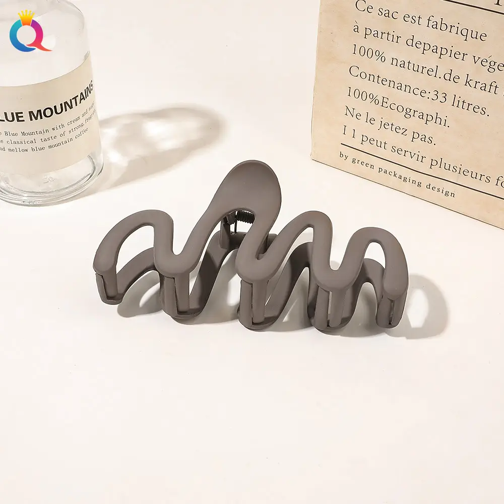 Black Wave Hair Clip for Volume & Multi-Use Hair Accessories