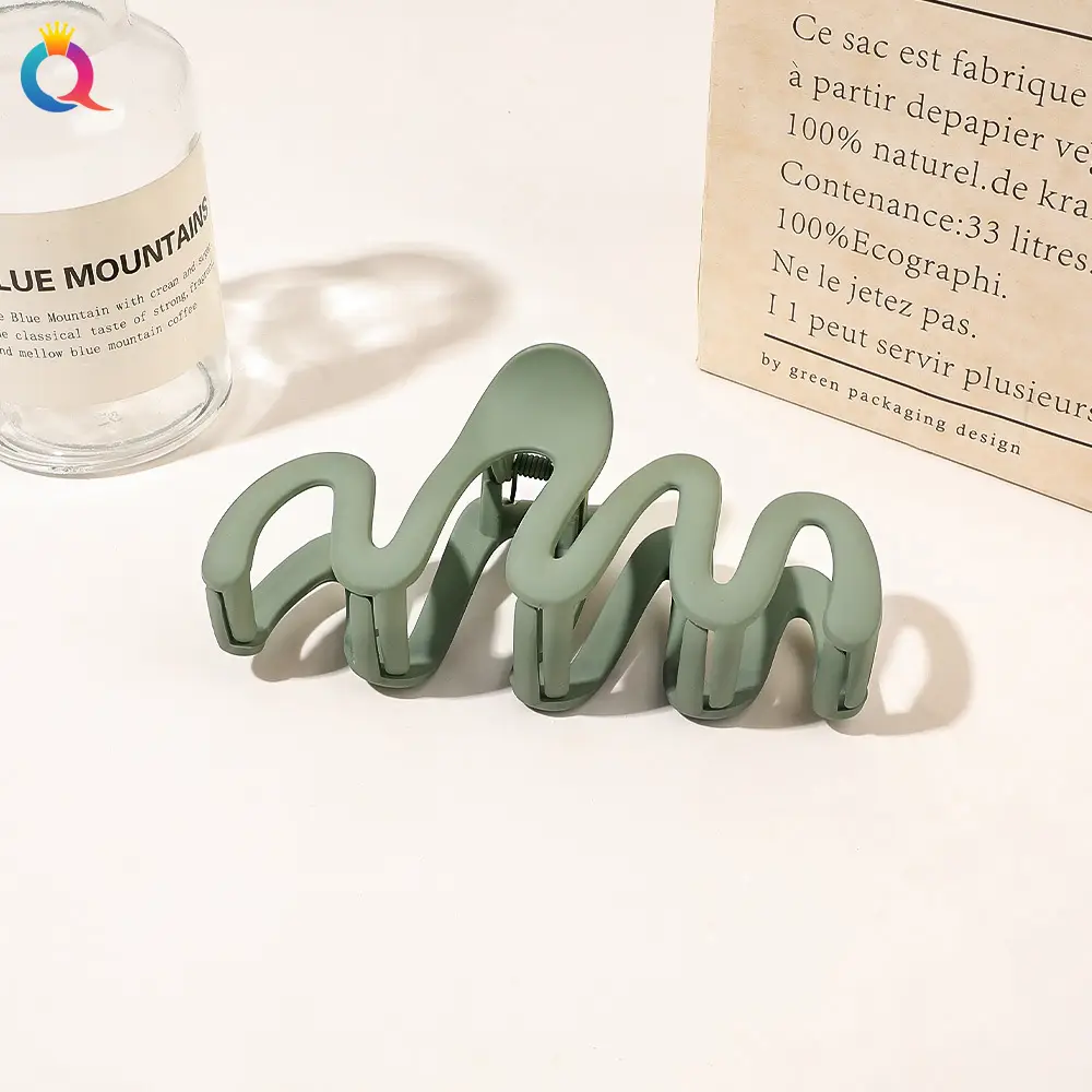 Black Wave Hair Clip for Volume & Multi-Use Hair Accessories