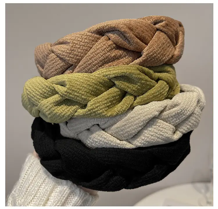 New Autumn Suede Woven Hairpin for Women — feature 7