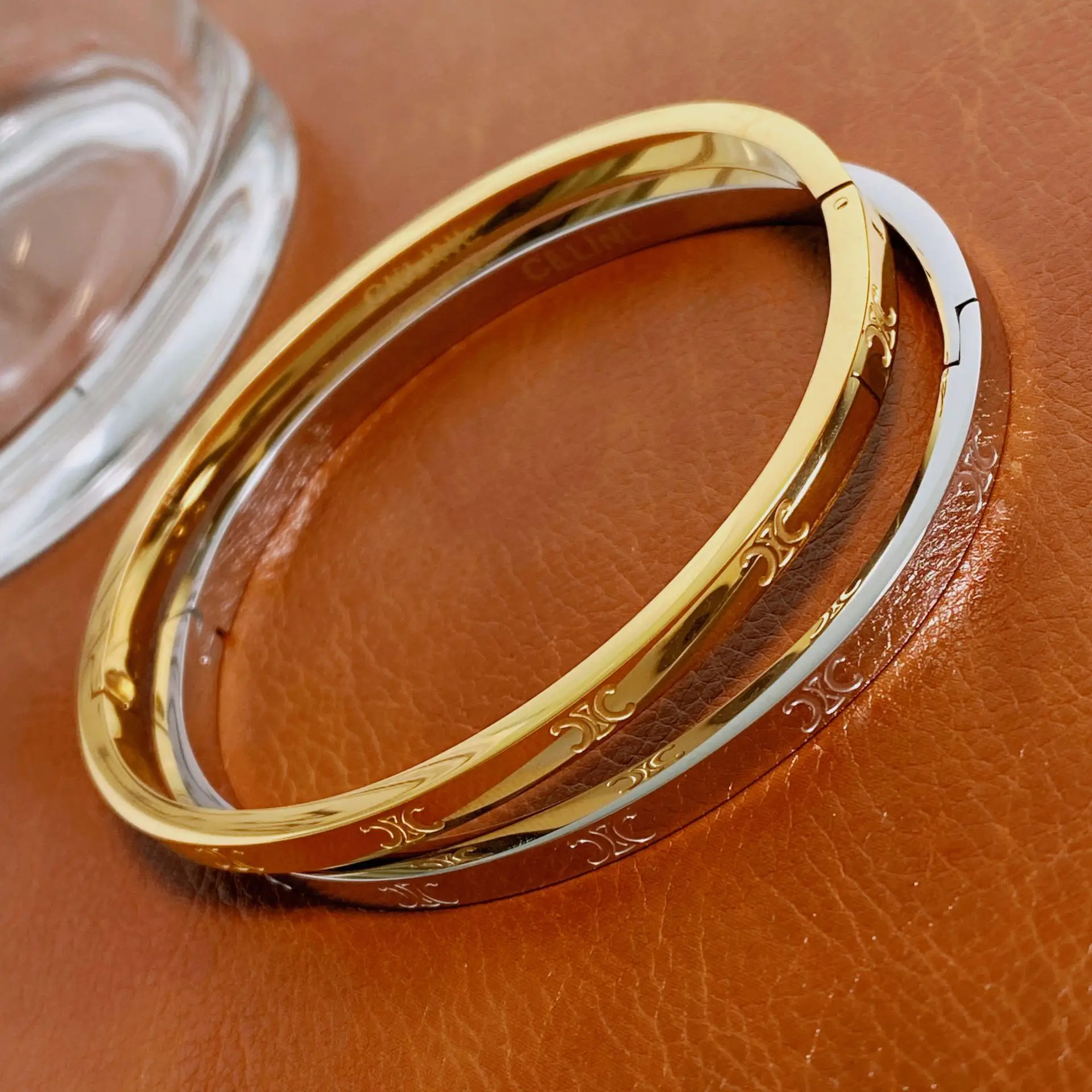 Gold Arc de Triomphe Bracelet for Women - Image 10