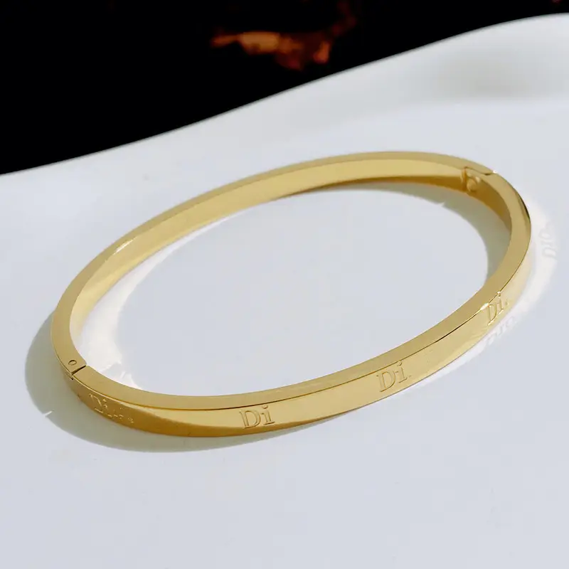 Gold Arc de Triomphe Bracelet for Women - Image 5