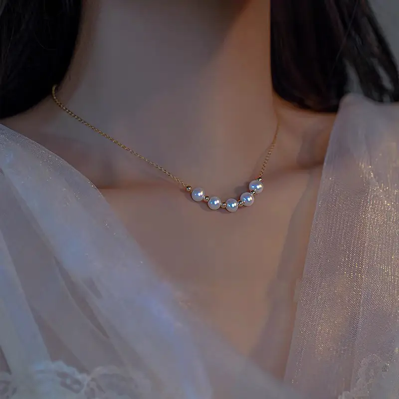 S925 Pearl Necklace with Light Clavicle Chain