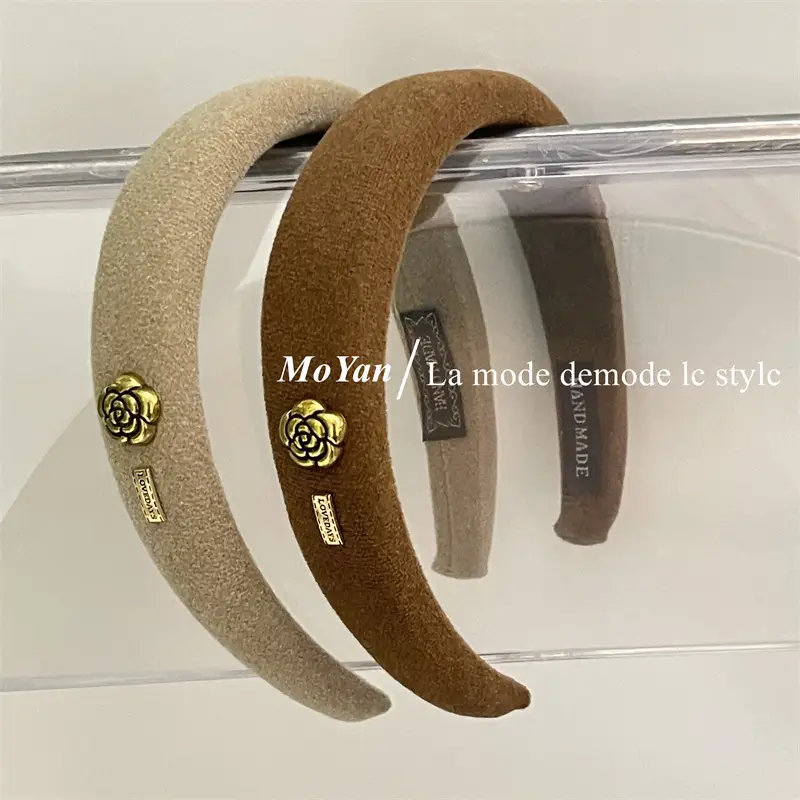Black Skull Top Camellia Hairpin Headband — feature 12