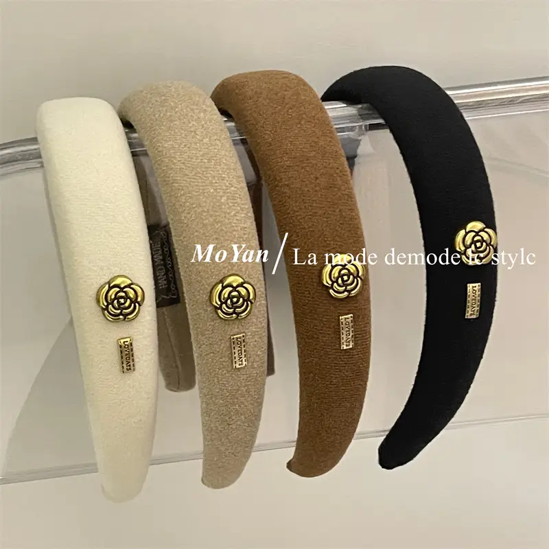 Black Skull Top Camellia Hairpin Headband — feature 2
