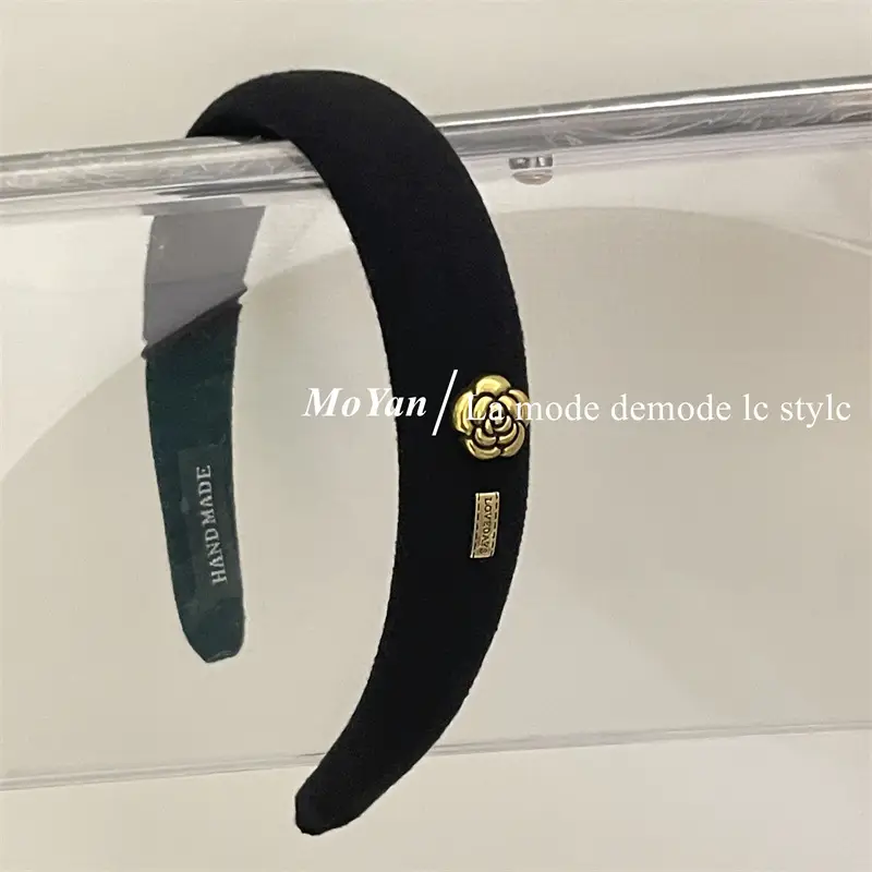 Black Skull Top Camellia Hairpin Headband — feature 5