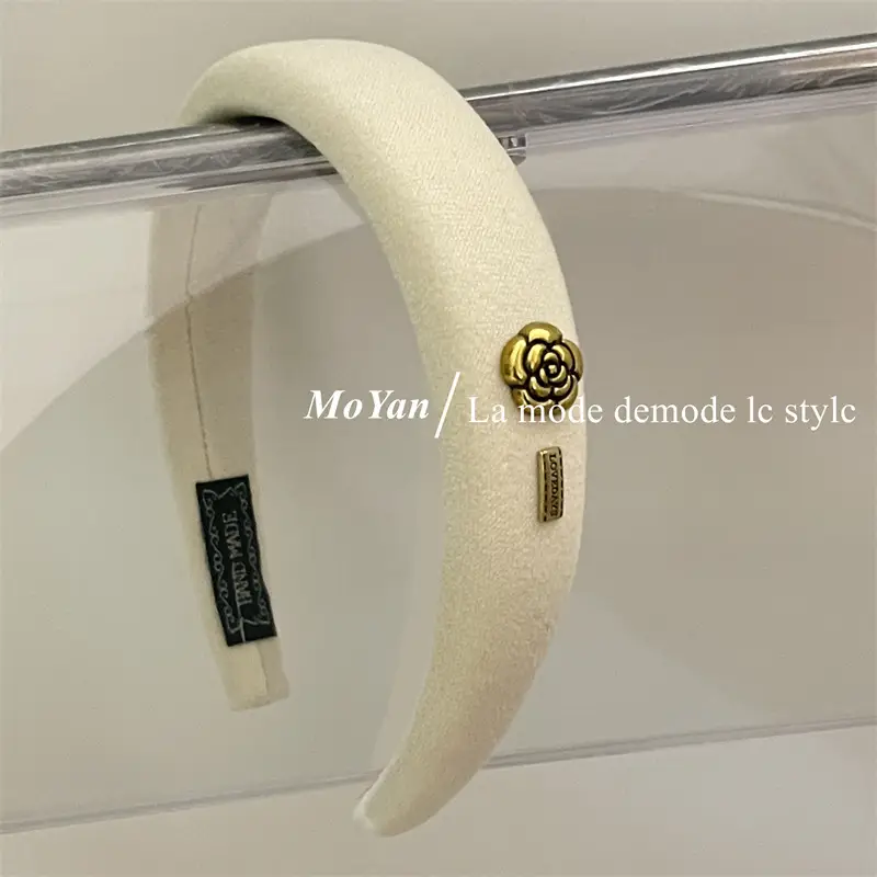 Black Skull Top Camellia Hairpin Headband — feature 6
