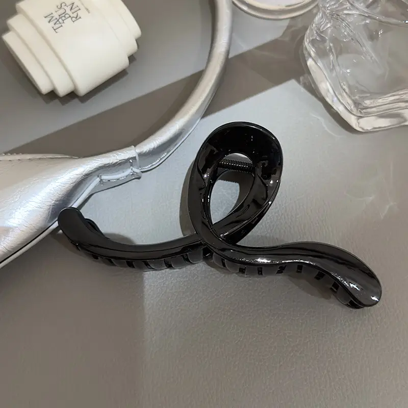 French Shark Clip Jelly Color Daily Use