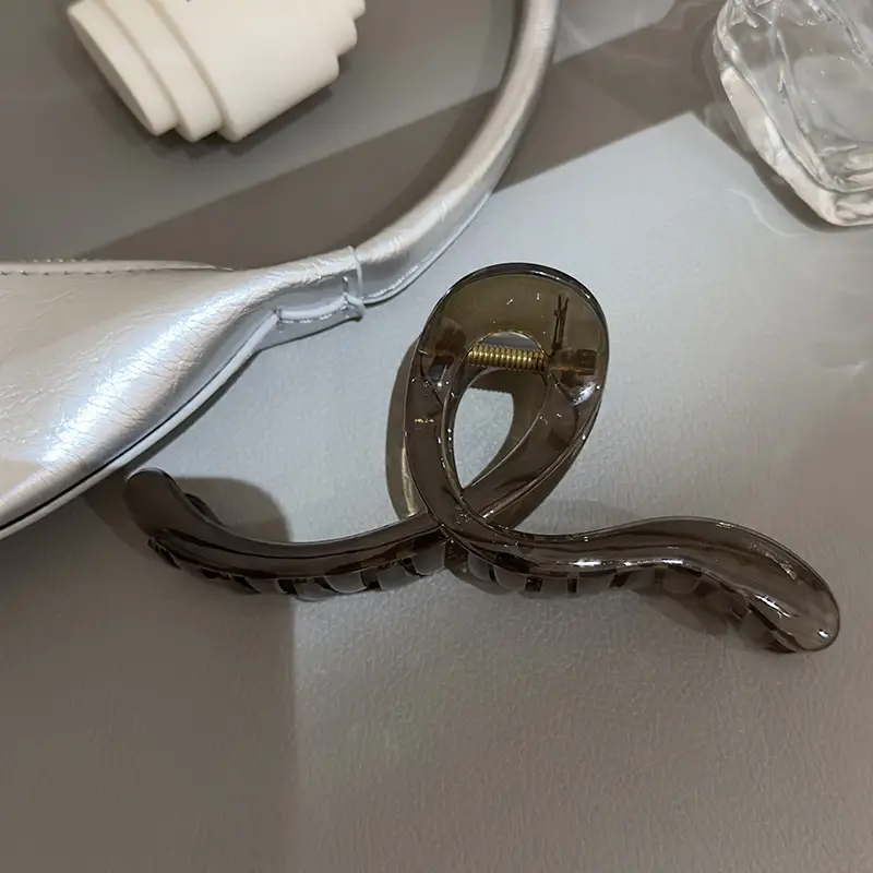 French Shark Clip Jelly Color Daily Use