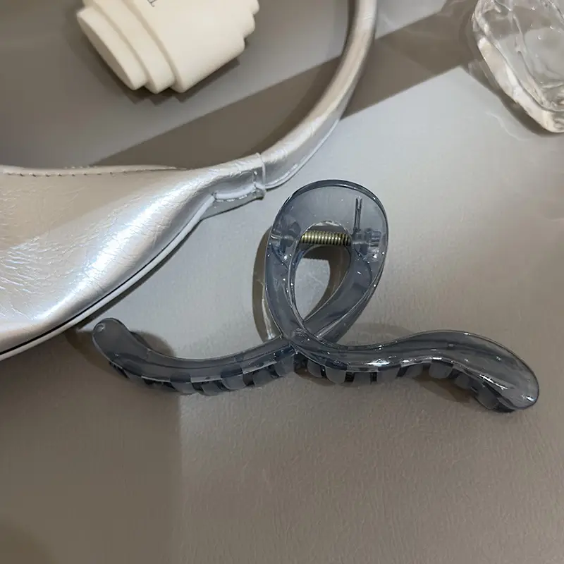 French Shark Clip Jelly Color Daily Use