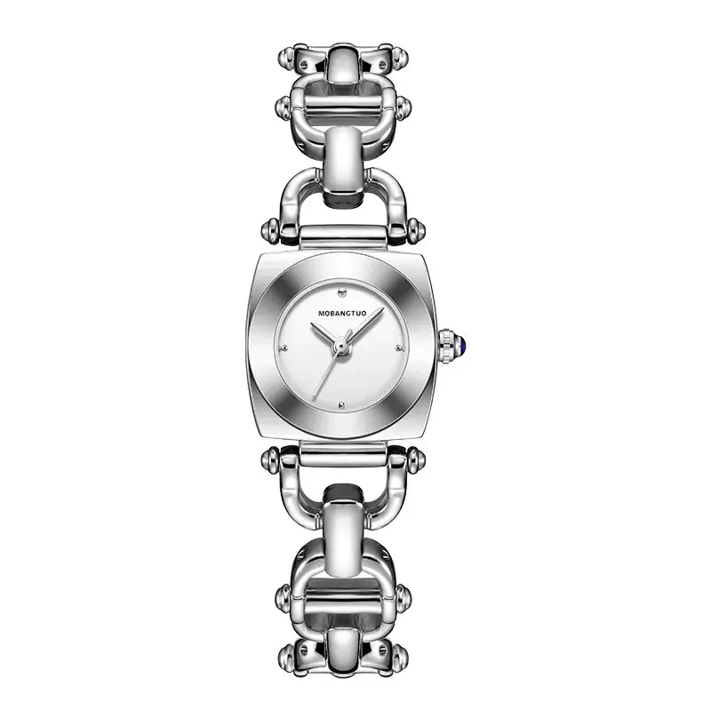 Women's Pig Nose Chain Watch with Quartz Movement