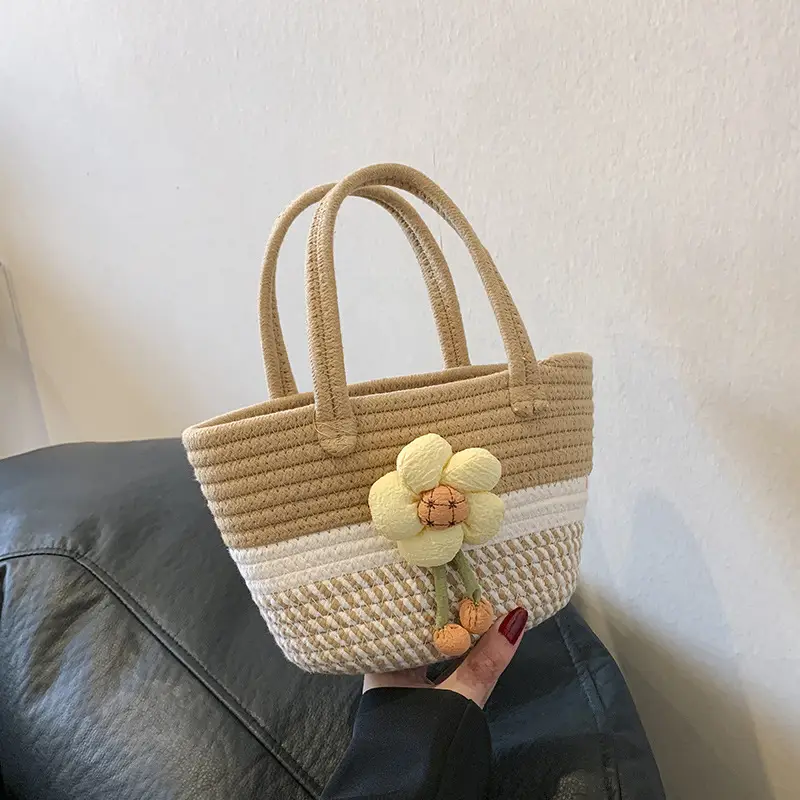 Pink Straw Flower Shoulder Bag for Women - Image 7