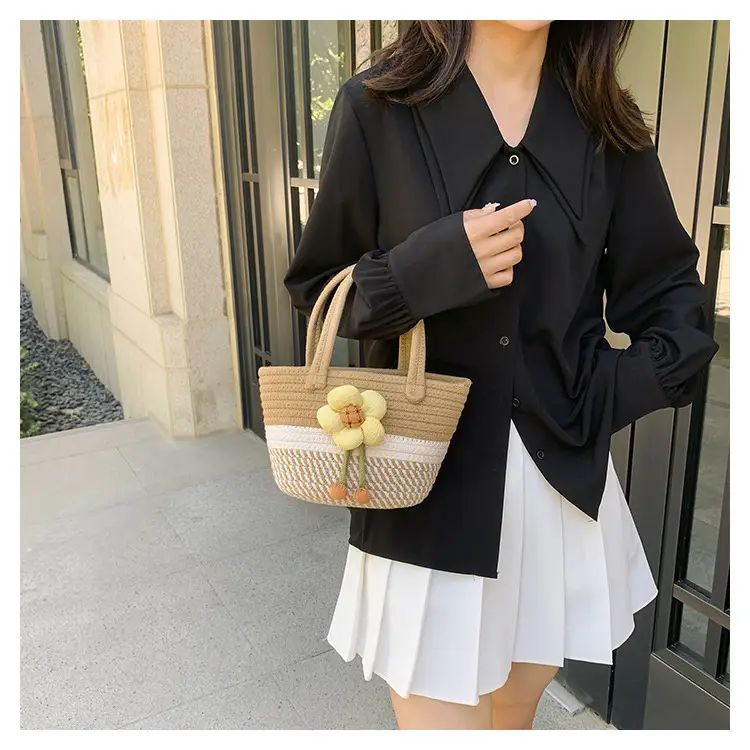 Pink Straw Flower Shoulder Bag for Women — feature 14