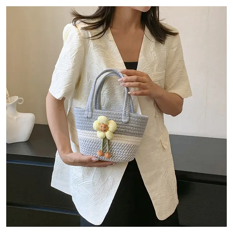 Pink Straw Flower Shoulder Bag for Women — feature 20