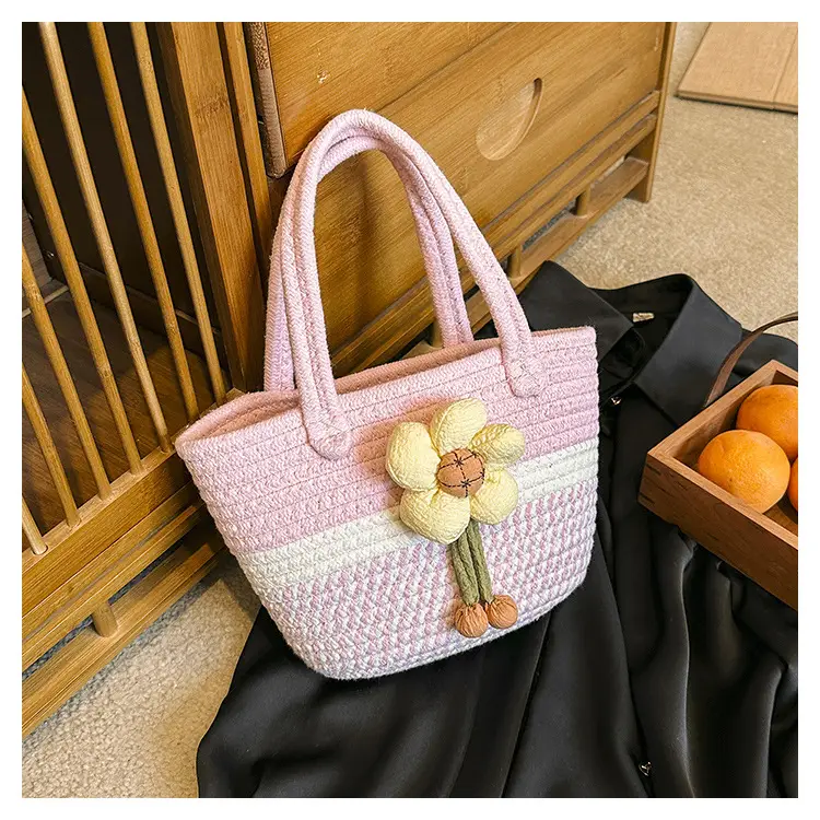 Pink Straw Flower Shoulder Bag for Women — feature 24