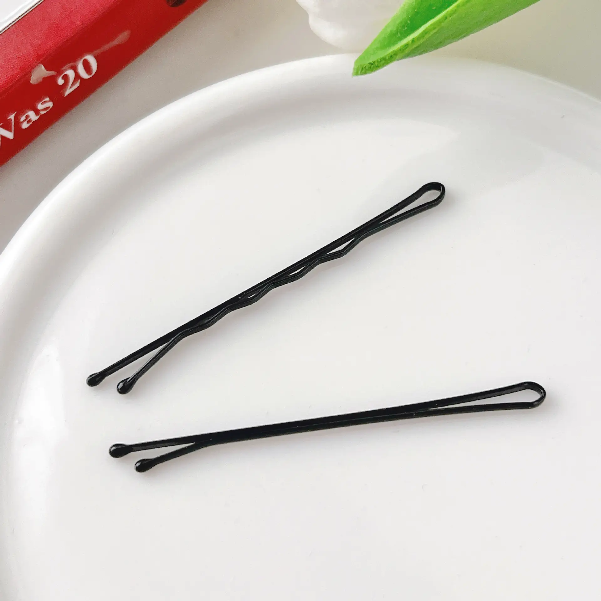 Black Spray Painted Hair Clips for Men Women 5.5CM — feature 9