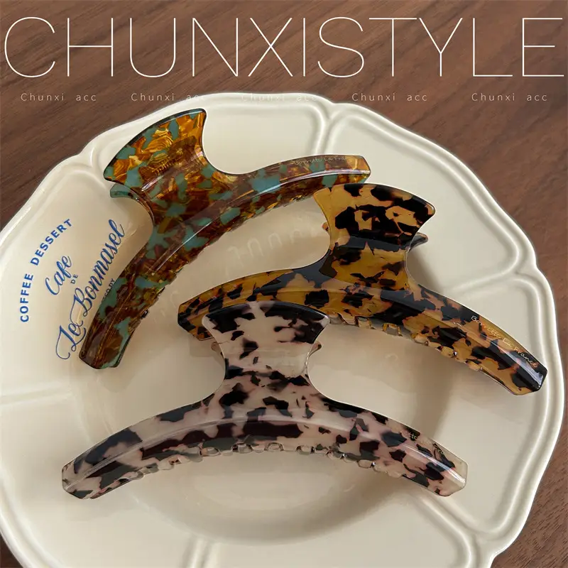 Chunac Style Leopard Shark Hair Clip for Girls - Image 7