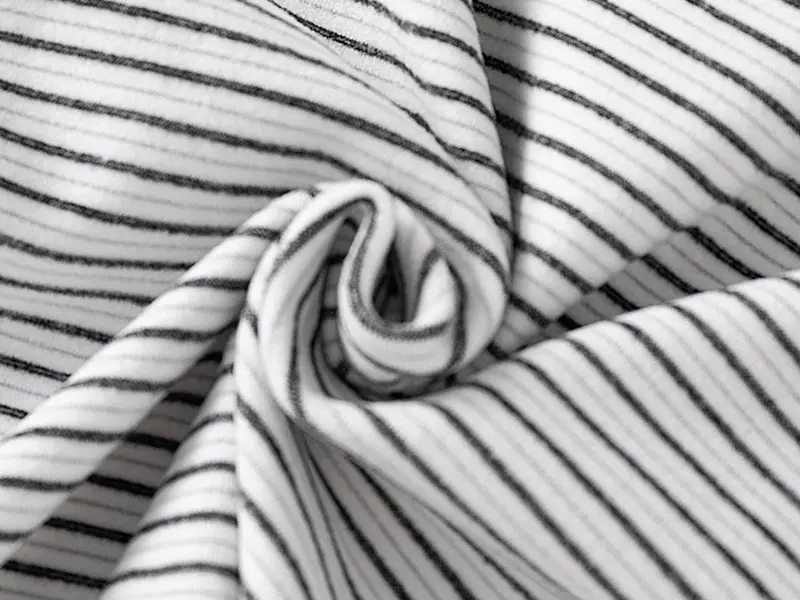 Boys Striped Fleece High Collar T-Shirt 2024 — feature 12
