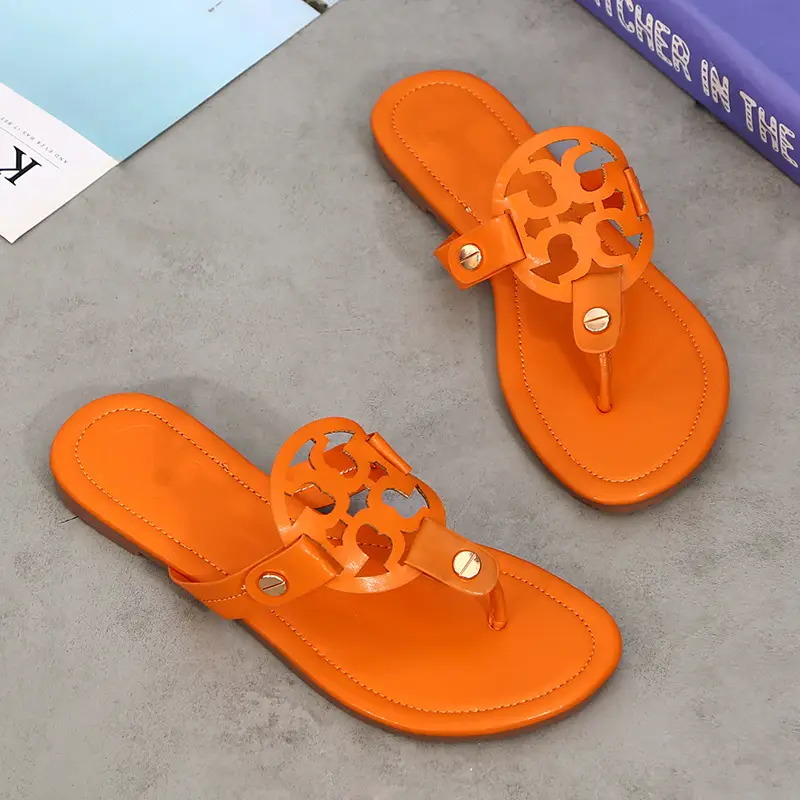 Women Red Crocodile Embellished Flip Flops 2023