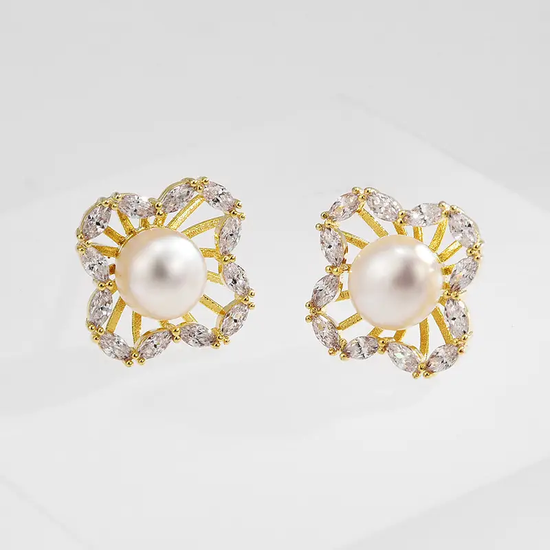 S925 Sterling Silver Pearl Four Leaf Clover Earrings — feature 9