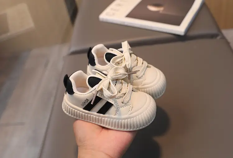 Baby Walking Shoes White Anti-Kick Casual — feature 3